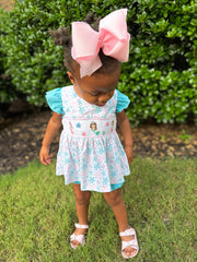 Wee Ones side-profile bow with matching edge detail for coordinated outfits.