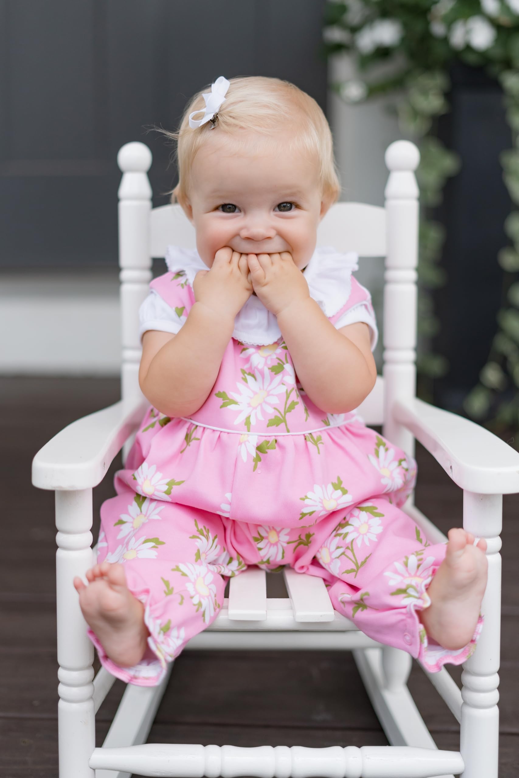 Wee Ones gift-ready white hair bow ideal for birthdays or special occasions.