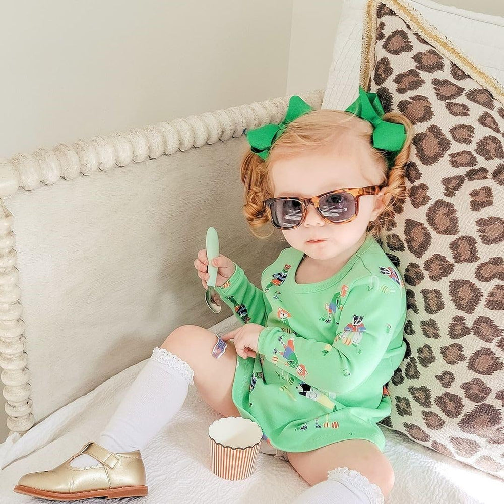 Gift-ready Wee Ones bow in green for birthdays and celebrations