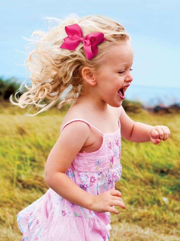 Wee Ones two mini bows with matching bands, versatile gift-ready accessory.