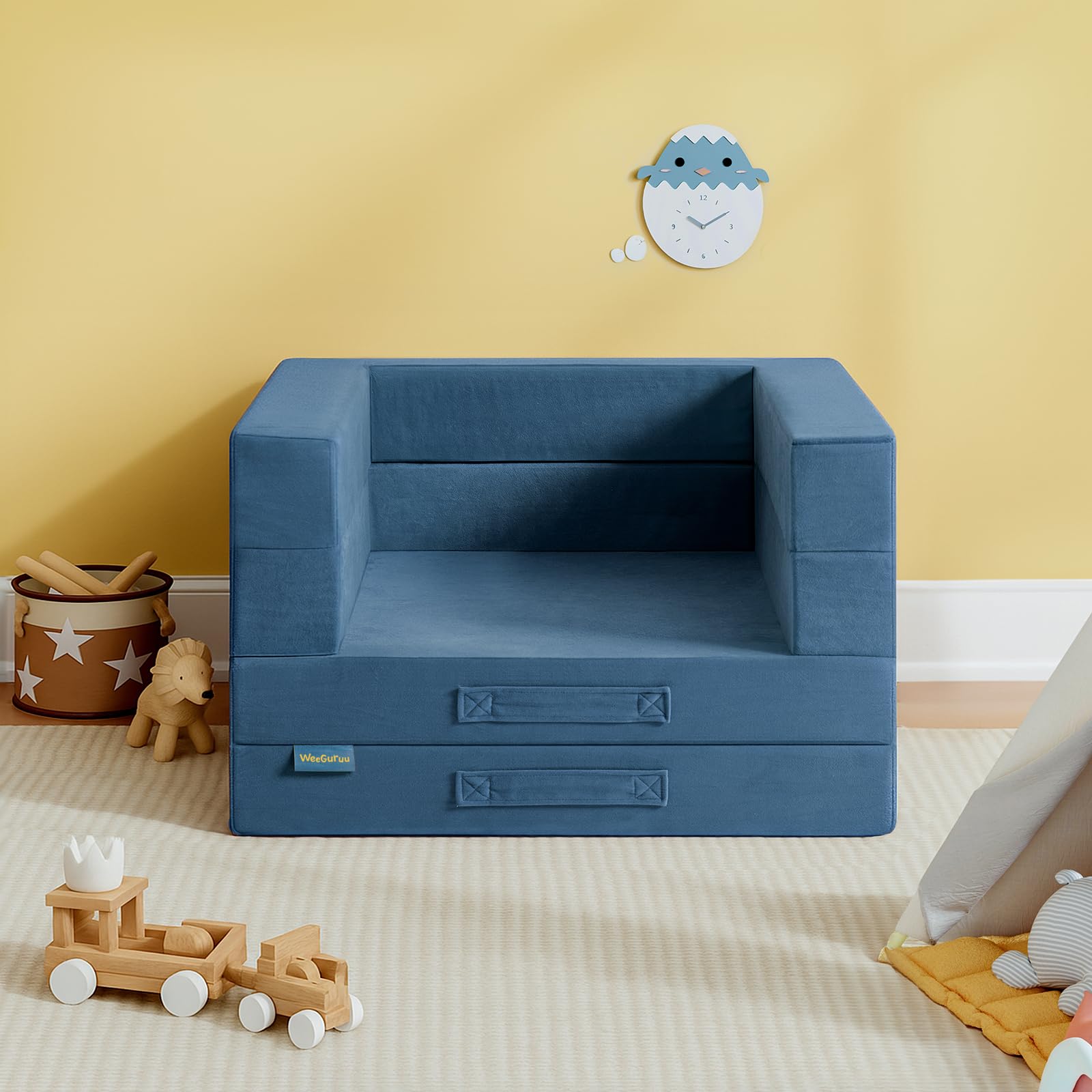 WeeGuruu compact packaging demonstrates easy transport and storage.