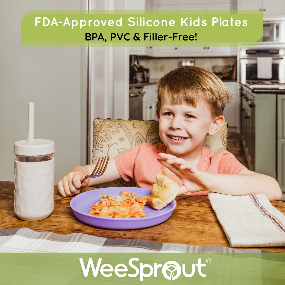 WeeSprout silicone plate close-up highlights raised edge for easier scooping.