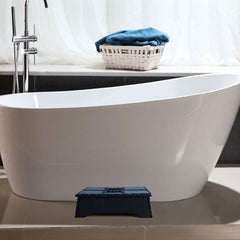 WeFaner 5-inch folding step open-action demonstrates one-handed setup and quick deployment.