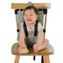 Weishuo foldable high chair front view—portable travel seating for babies at restaurants