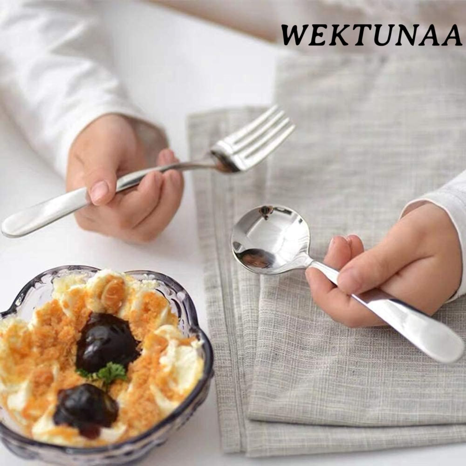 WEKTUNAA six-piece silverware neatly arranged for family dining and everyday meals.