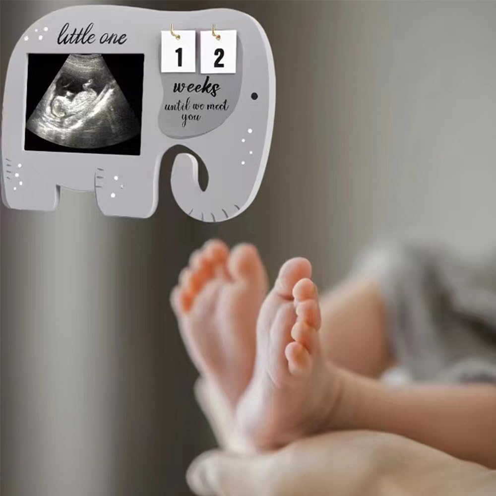 WerkaSi Ultrasound Picture Frame gift-ready packaging makes a thoughtful baby shower present.
