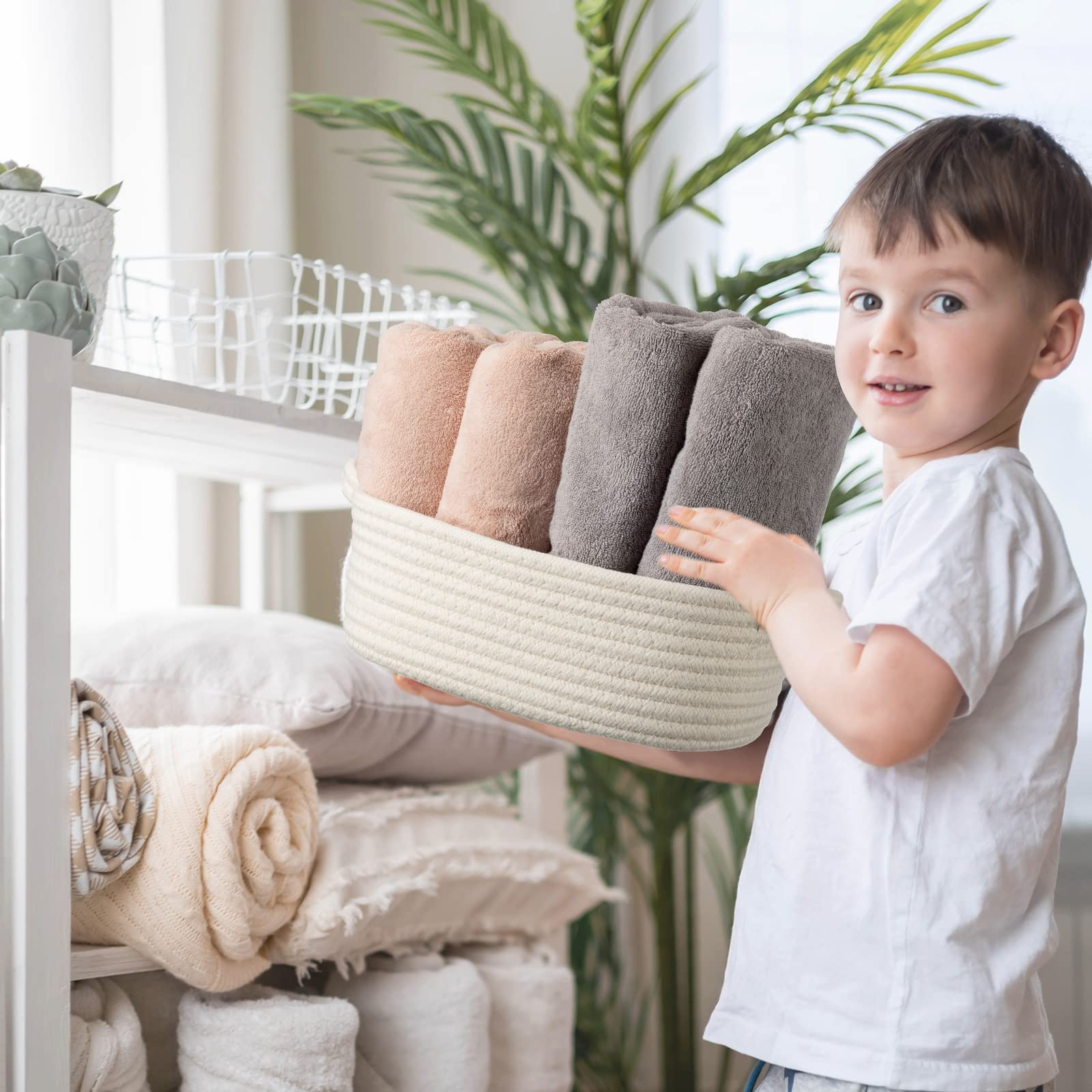 Weysat toy and book storage basket for quick cleanup.