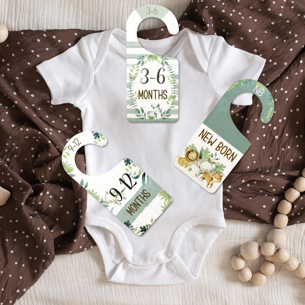 Whaline gift-ready baby closet dividers with natural wood look
