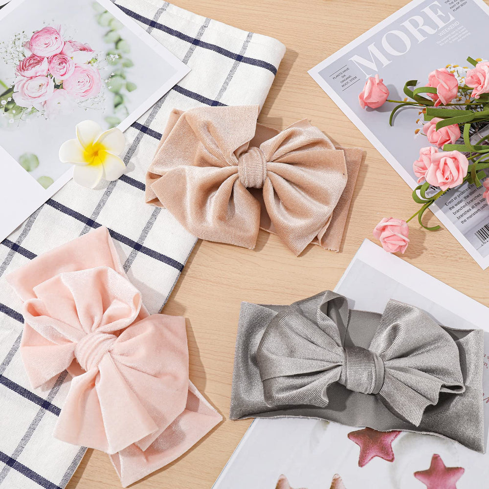 Whaline velvet bow headband in grey for neutral, milestone-ready looks.