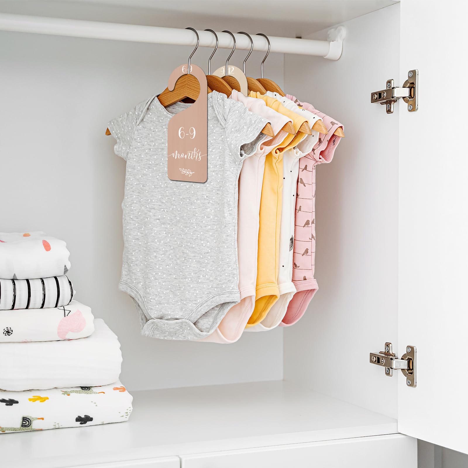 Whaline newborn to 24 months size divider dimensions 6.7x3 inches