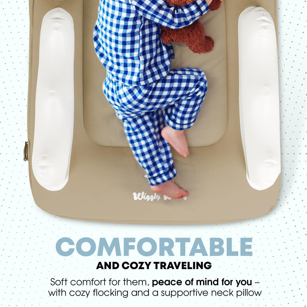 Wiggly Winks storage pocket keeps essentials accessible