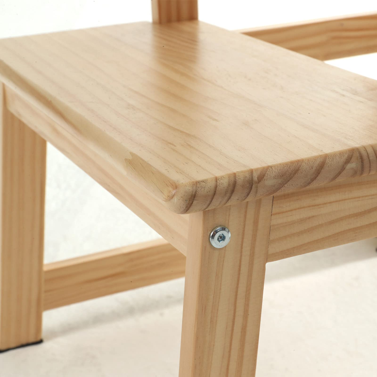 Wiifo kitchen step stool helps kids cook at counter height