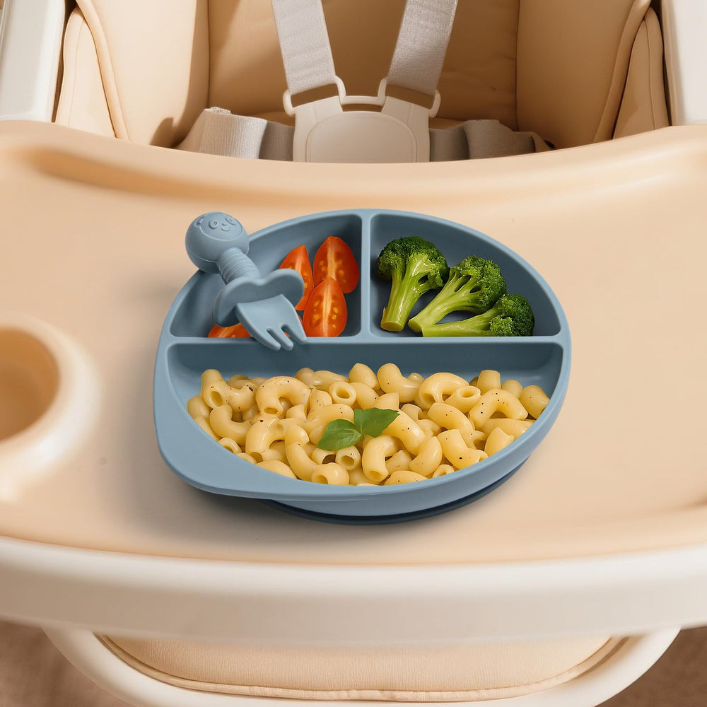 WiLLBEttER silicone pieces are dishwasher safe for quick, easy cleaning after meals.
