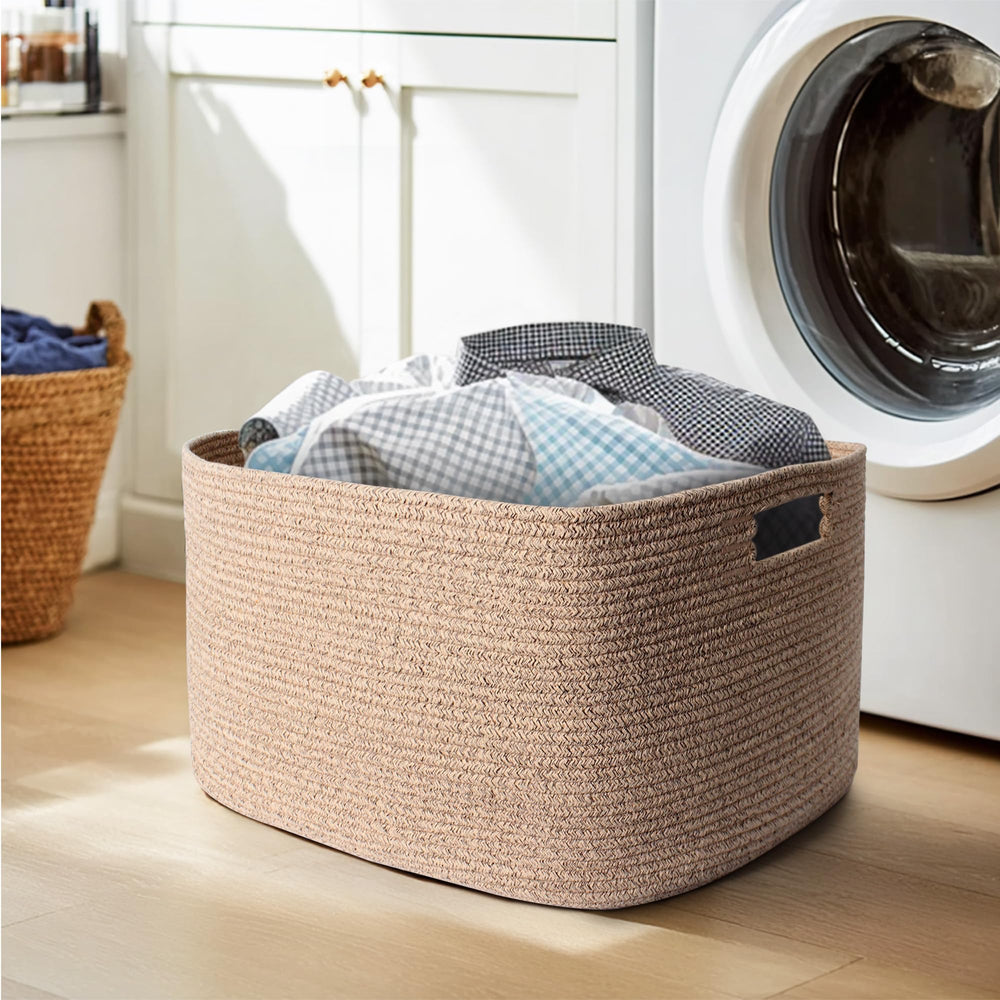 Willitat 75L bin stores towels and laundry efficiently.