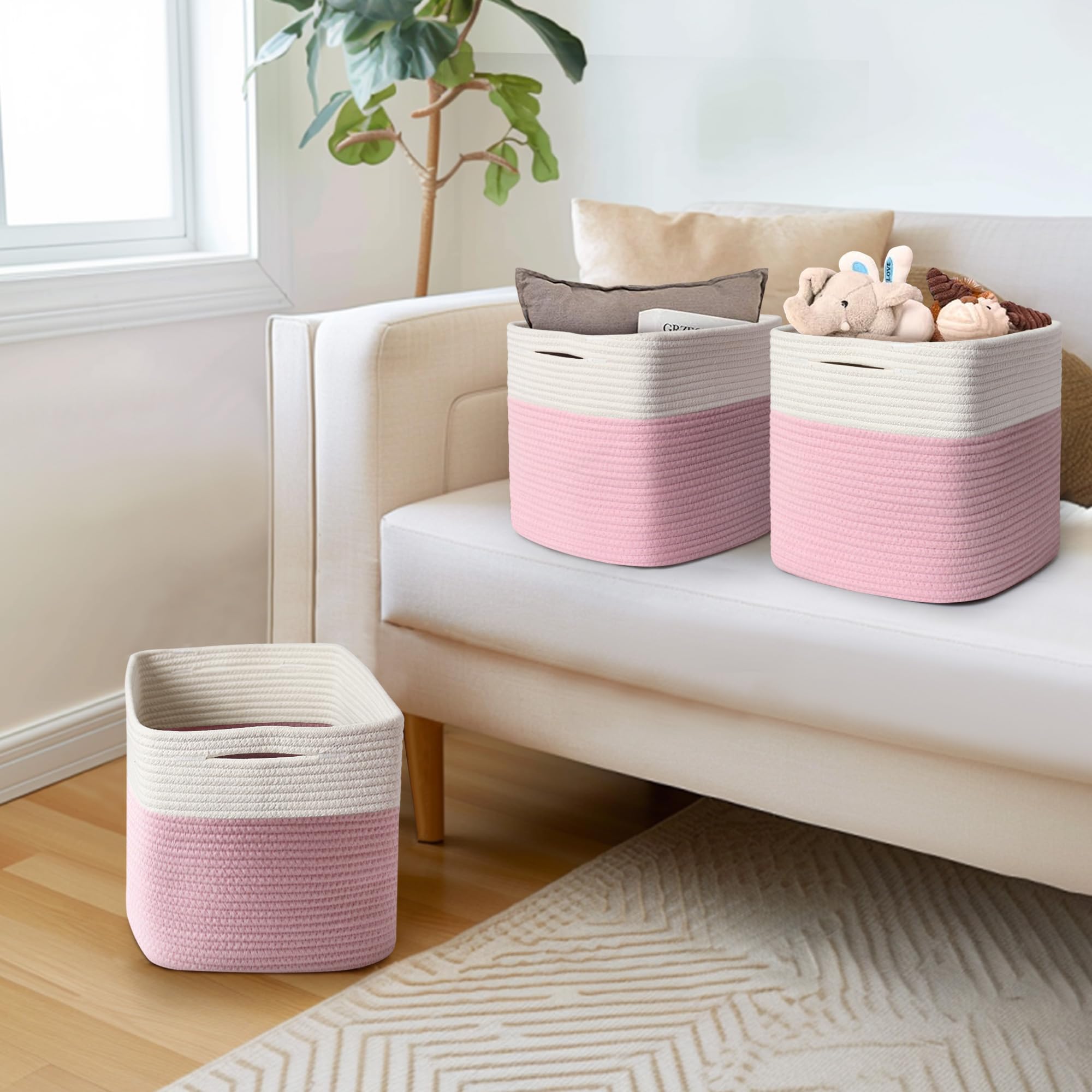 WILLITAT cube-bin handles provide easy access and portability.