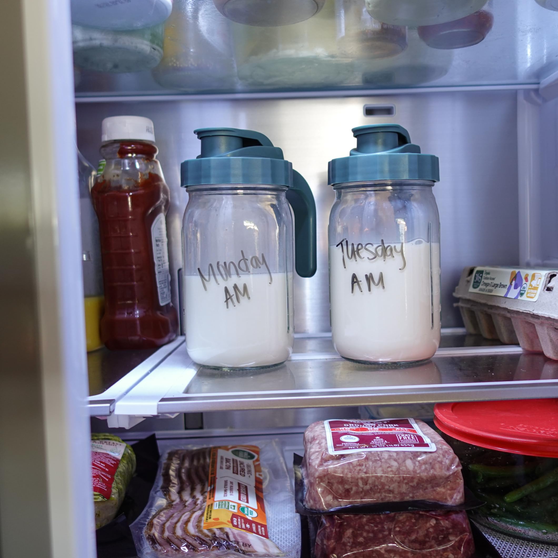 Willow BPA-free lid on a dishwasher-safe jar for easy cleaning.