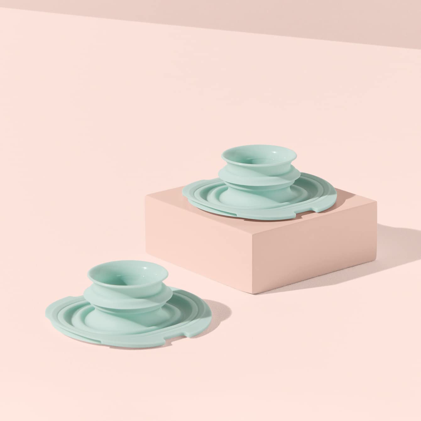 Willow Go diaphragm set silicone closeup highlights durable, easy-clean silicone for everyday use.