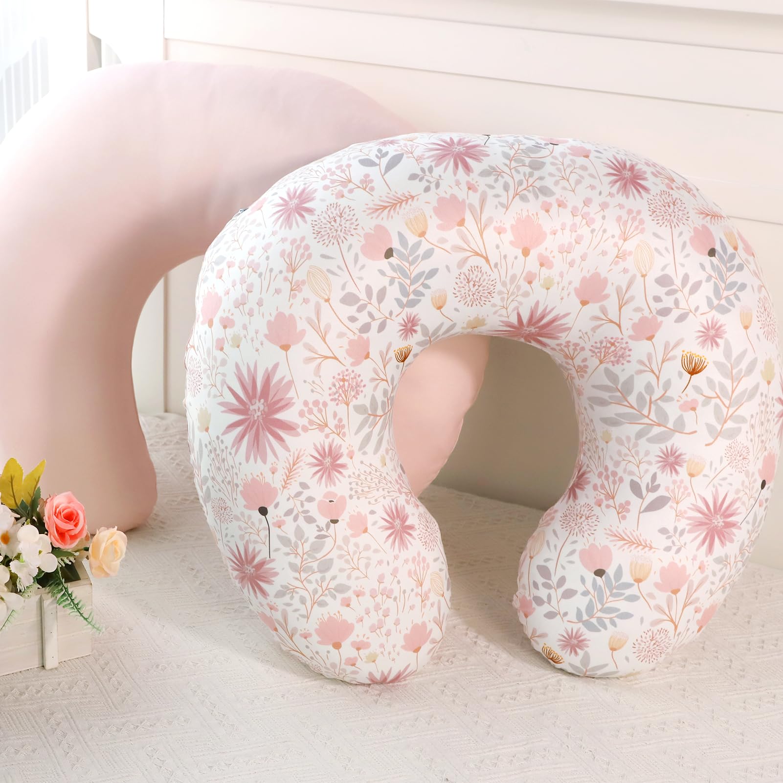 WINGHENLEE nursing pillow cover in use on chair keeps pillow clean during feeds