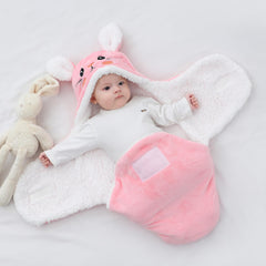 Winmany soft fleece material provides gentle warmth for baby's delicate skin.