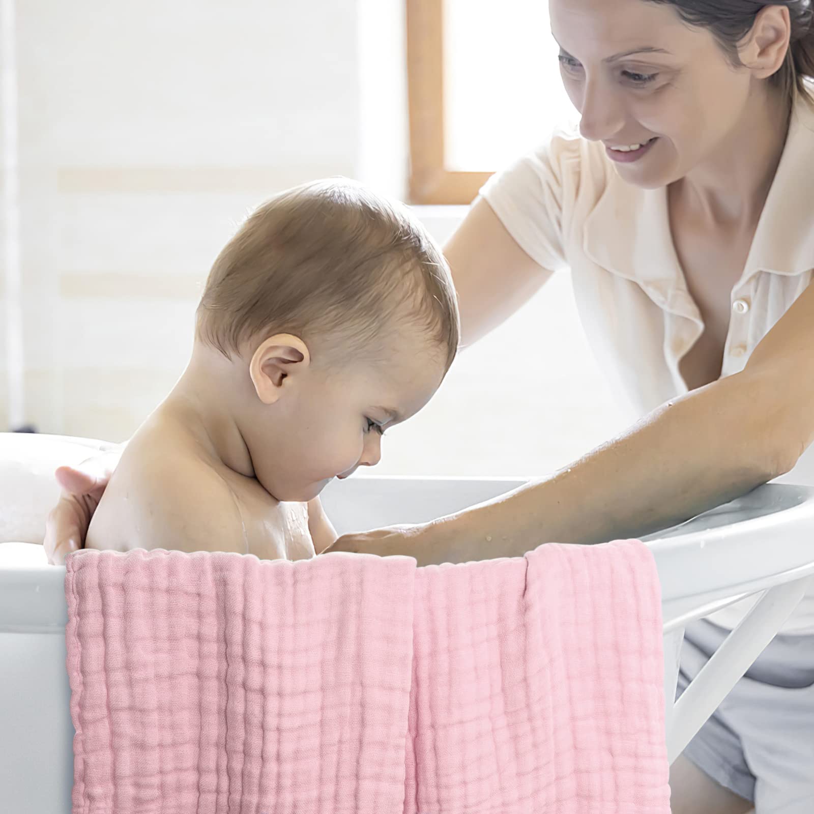 WinReal muslin baby towels honeycomb embossing image emphasizes fast absorption and moisture lock.