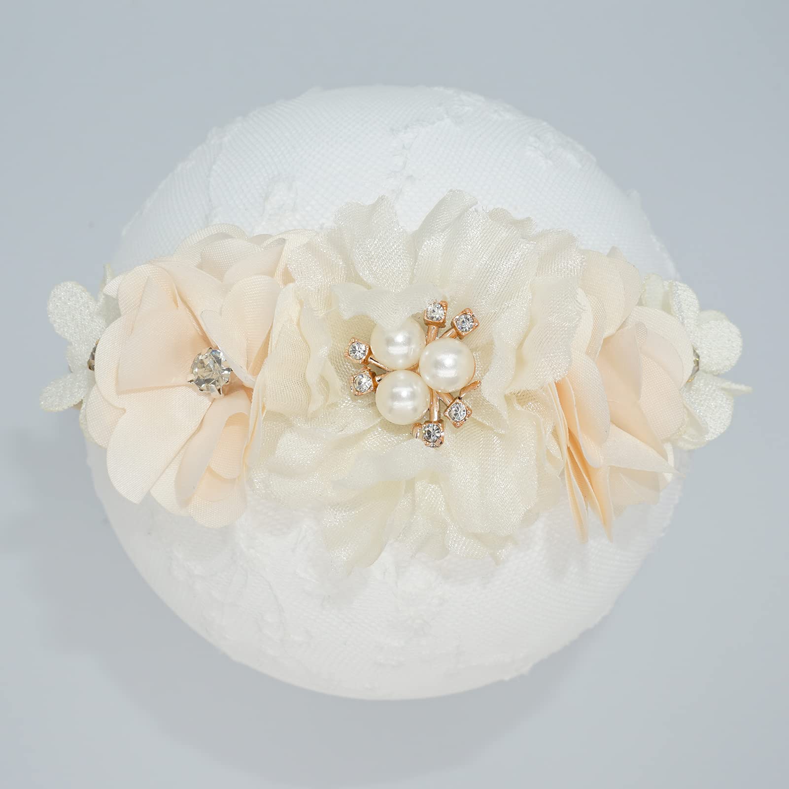 WNYUJOY baby photo prop headbands highlight cute, timeless photos.
