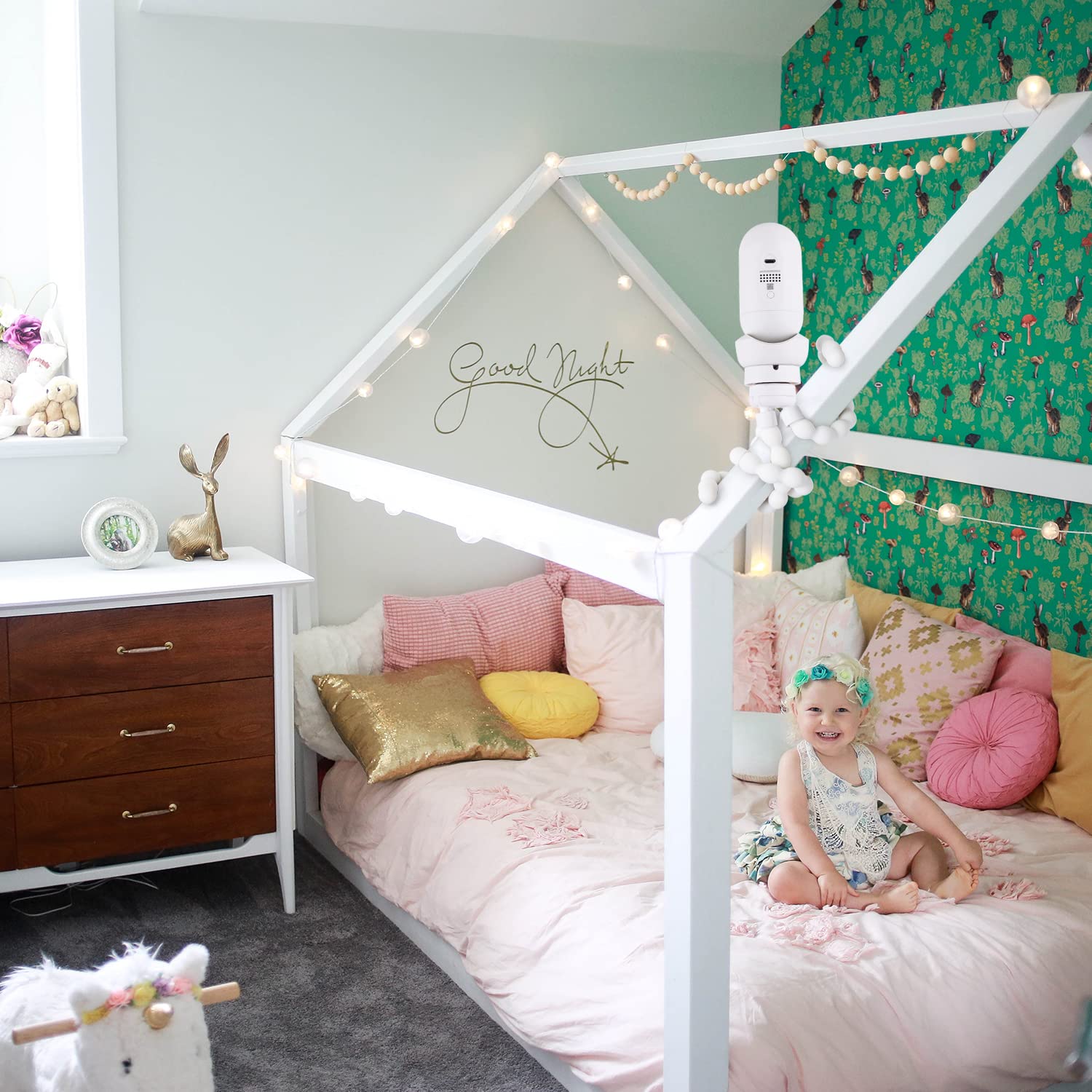 Wochel baby-monitor-wrap-around-mount allows flexible placement on cribs or shelves.