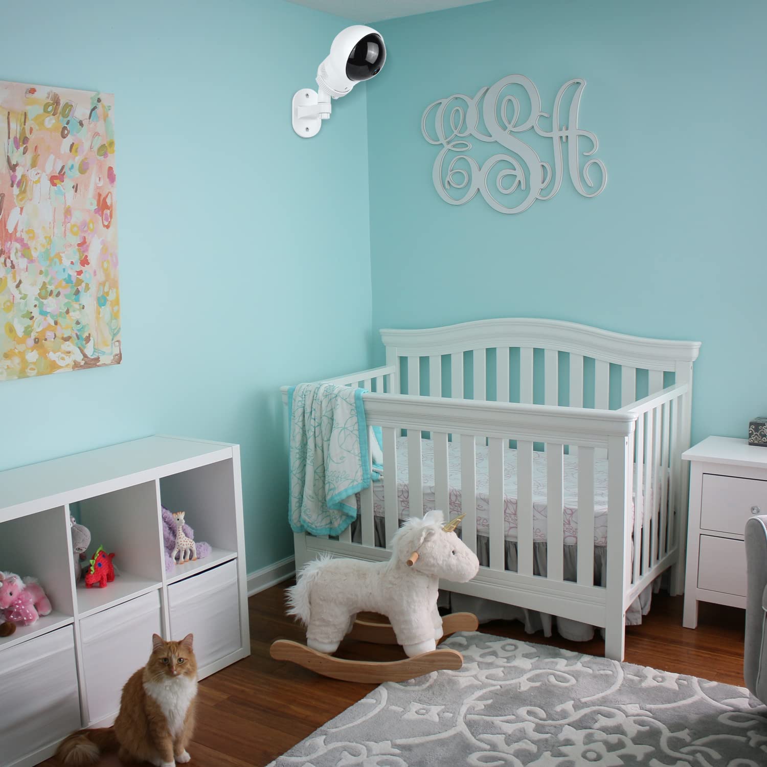Wochel ABS and aluminum construction highlighted for sturdy, secure mounting.