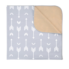 WOMUMON 51x51 inches splat mat provides ample coverage for meals and crafts.