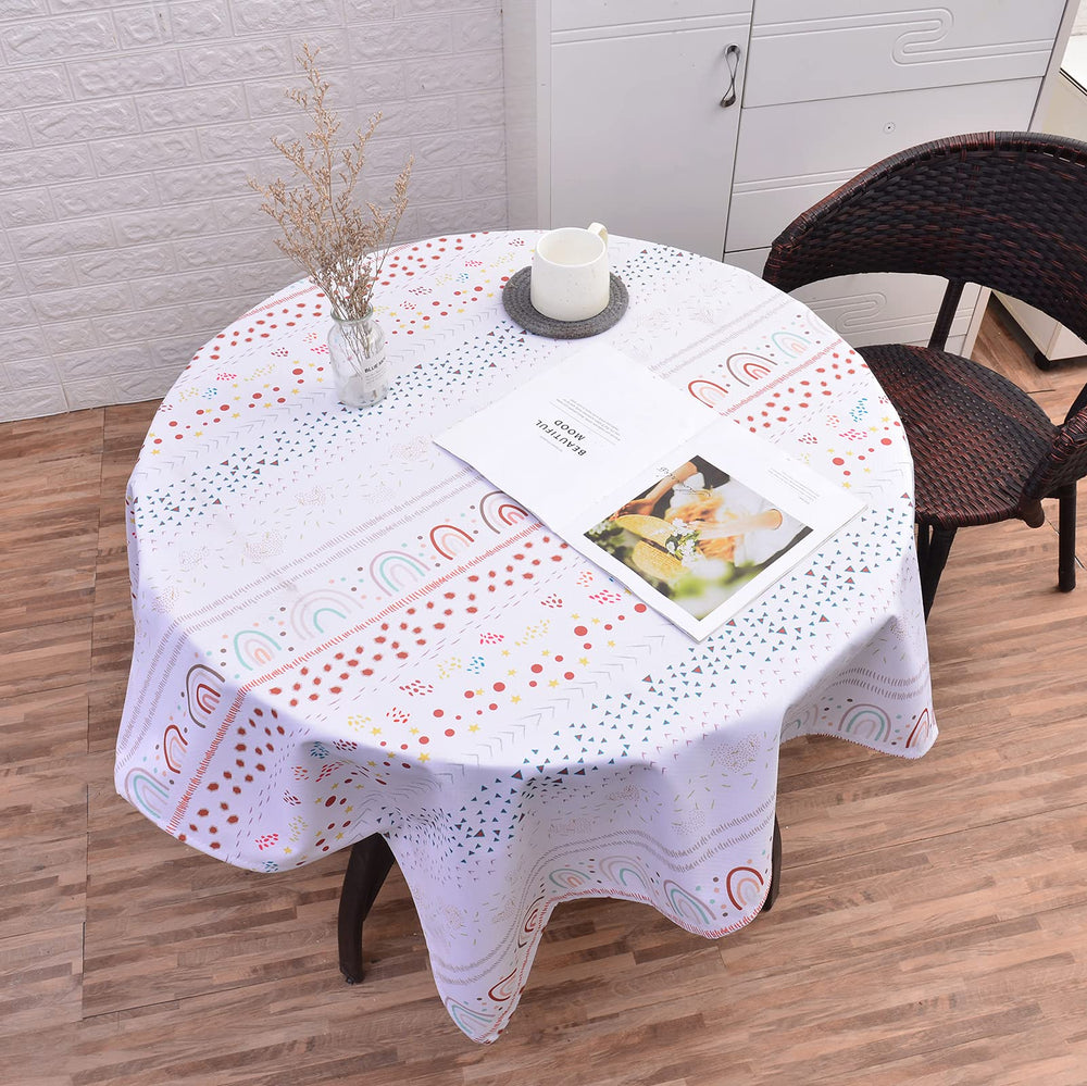 WOMUMON Splat Mat cleans easily with damp cloth after spills.