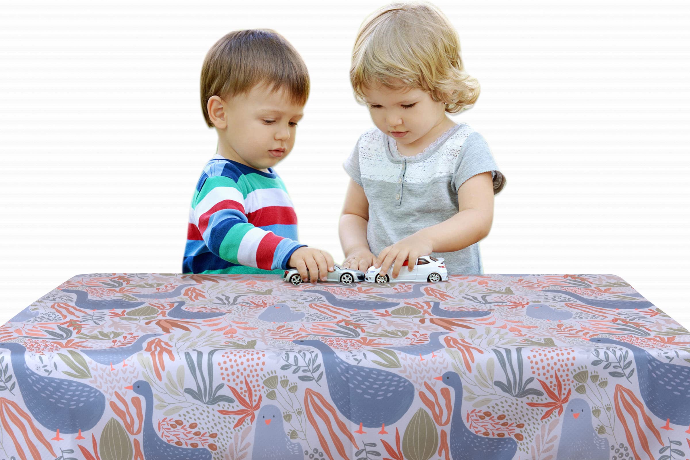 WOMUMON Splat Mat machine-washable for easy cleanup after messes