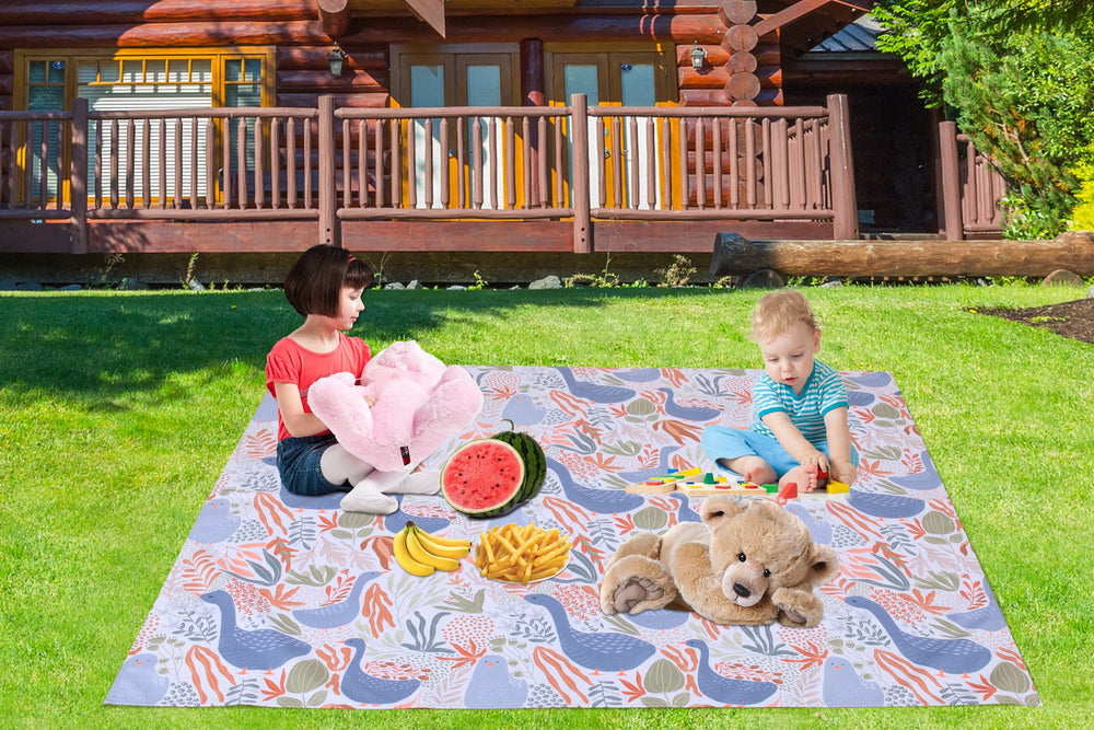 WOMUMON Splat Mat travel-friendly design folds for on-the-go protection