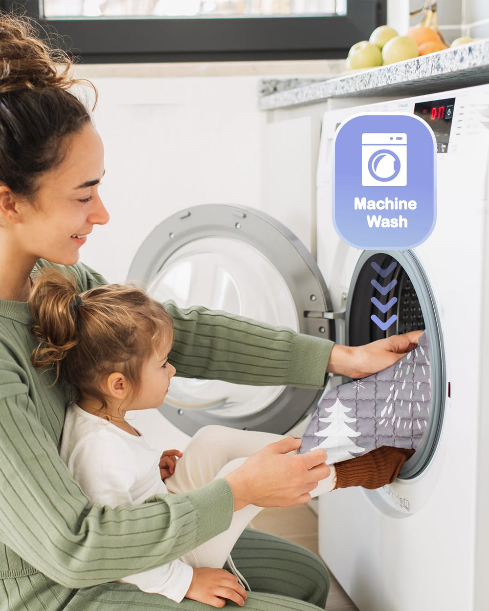 WONDAY foldable travel mat ideal for indoor and outdoor use.
