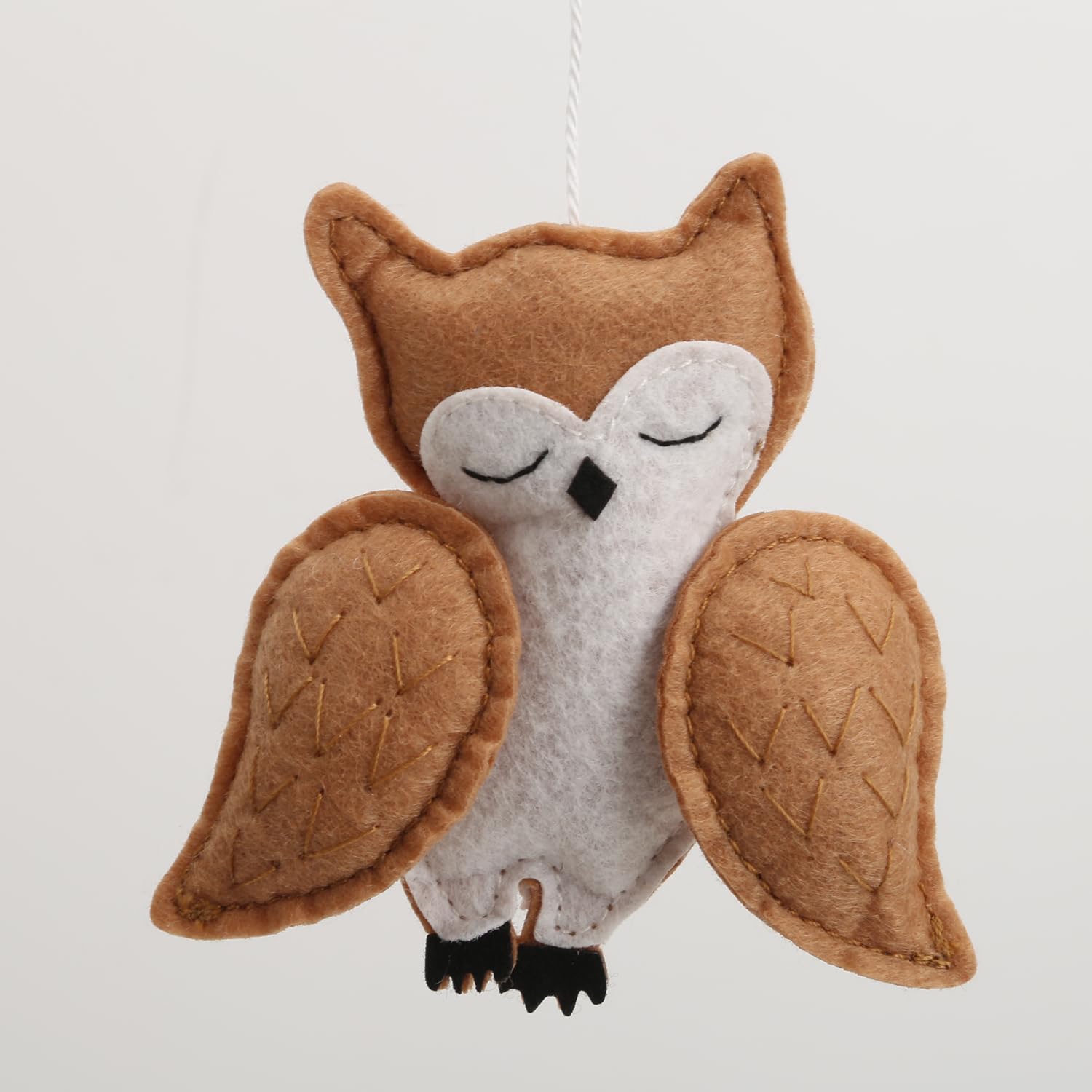 Woodland Animals Baby Mobile owl-figures promote calm during bedtime.