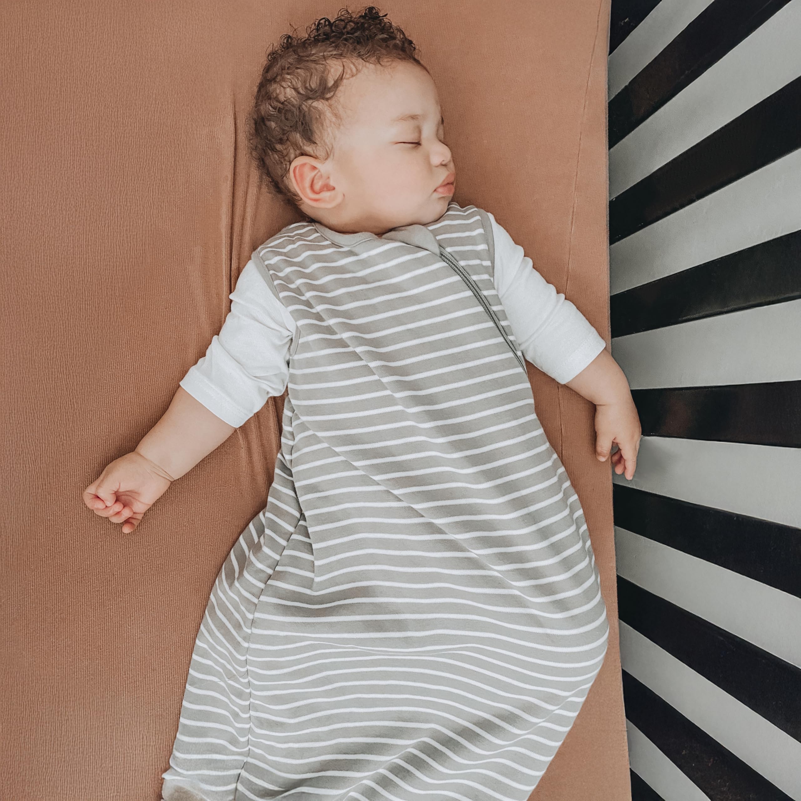 Woolino Two-way zipper open view enables quick dressing and diaper changes