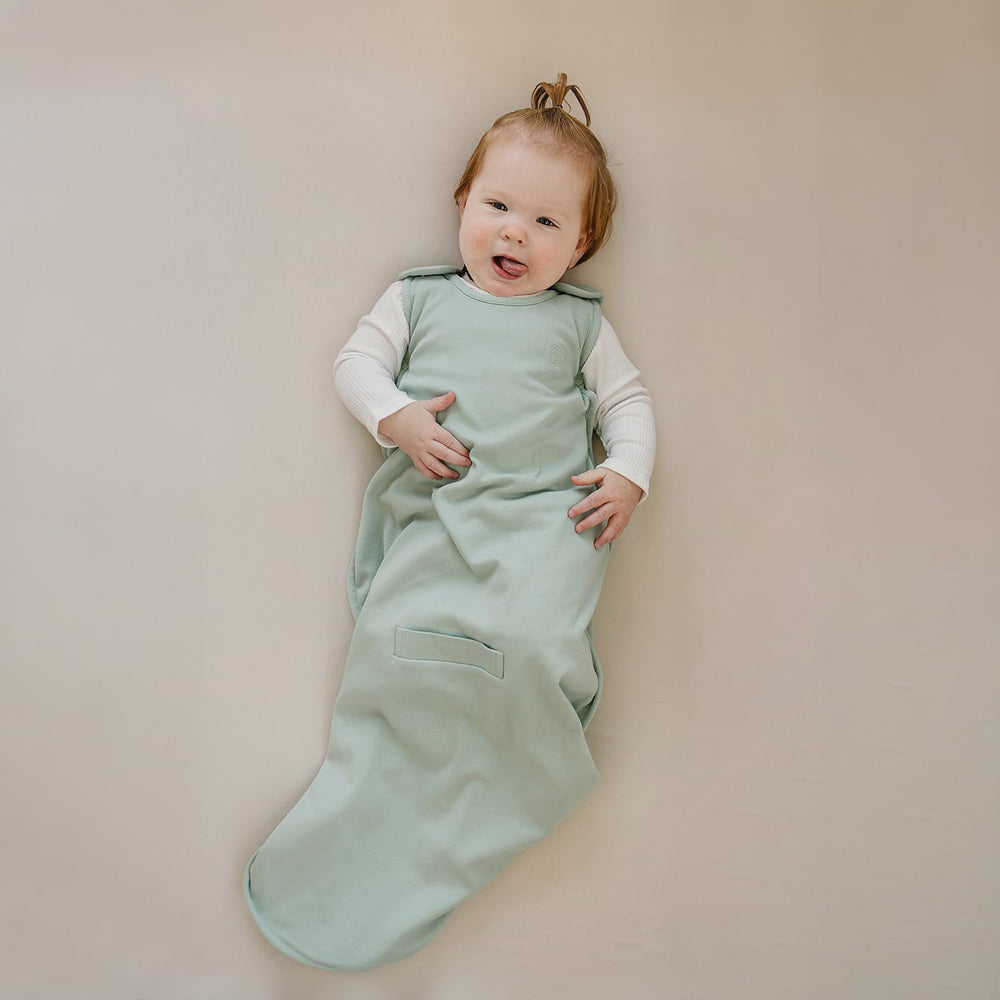 Woolino organic cotton outer close-up highlighting GOTS-certified fabric.