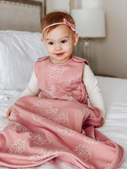 Woolino organic cotton outer closeup highlights breathable outer layer.