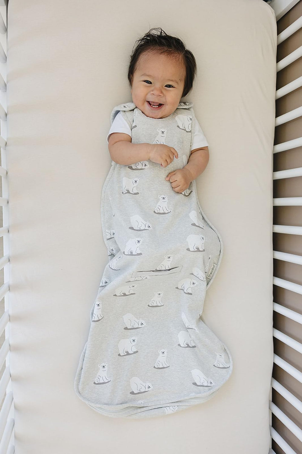 Woolino sleep sack merino-wool-lining close-up shows premium natural insulation for cozy nights