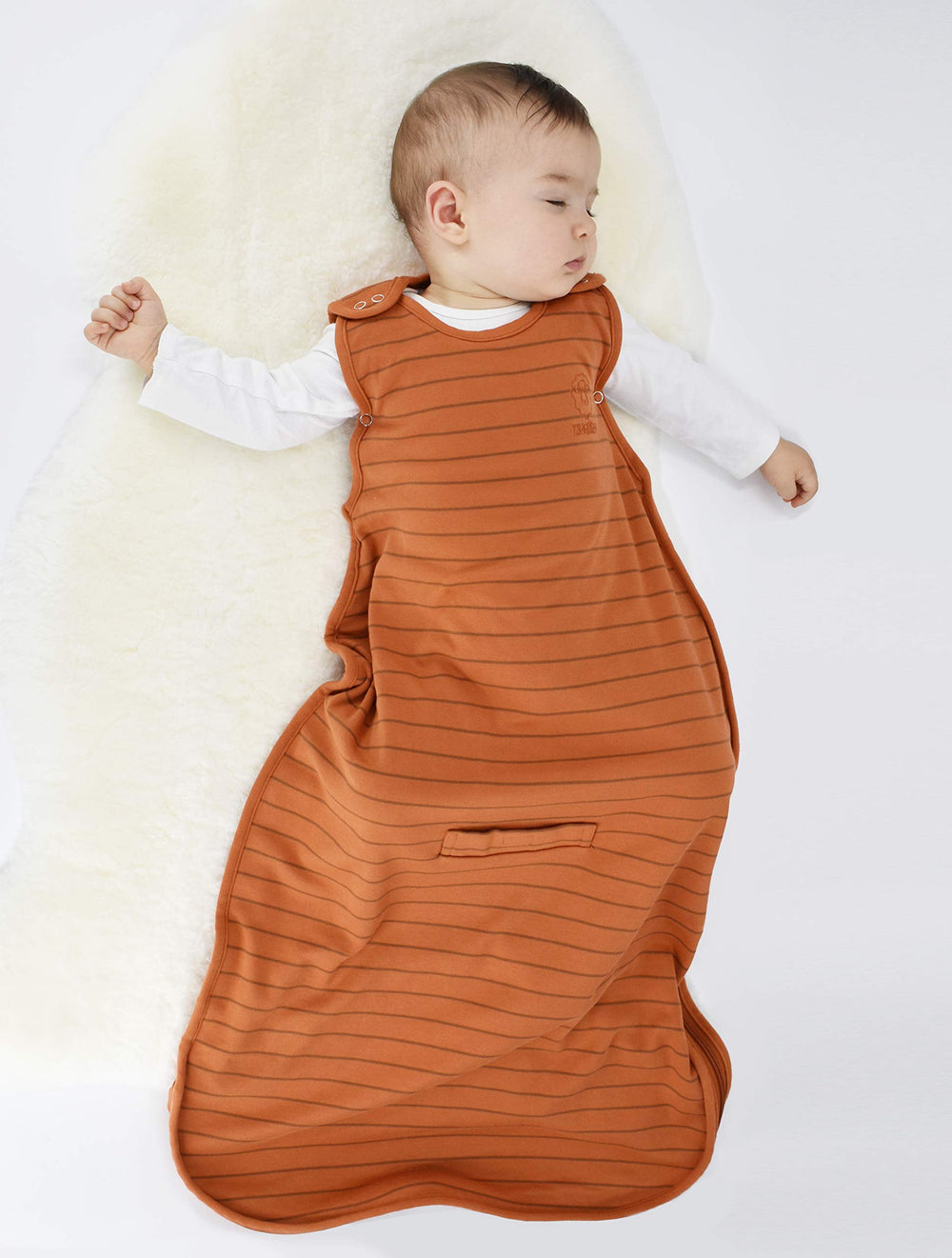 Woolino sleep sack two-way zipper detail for easy dressing.