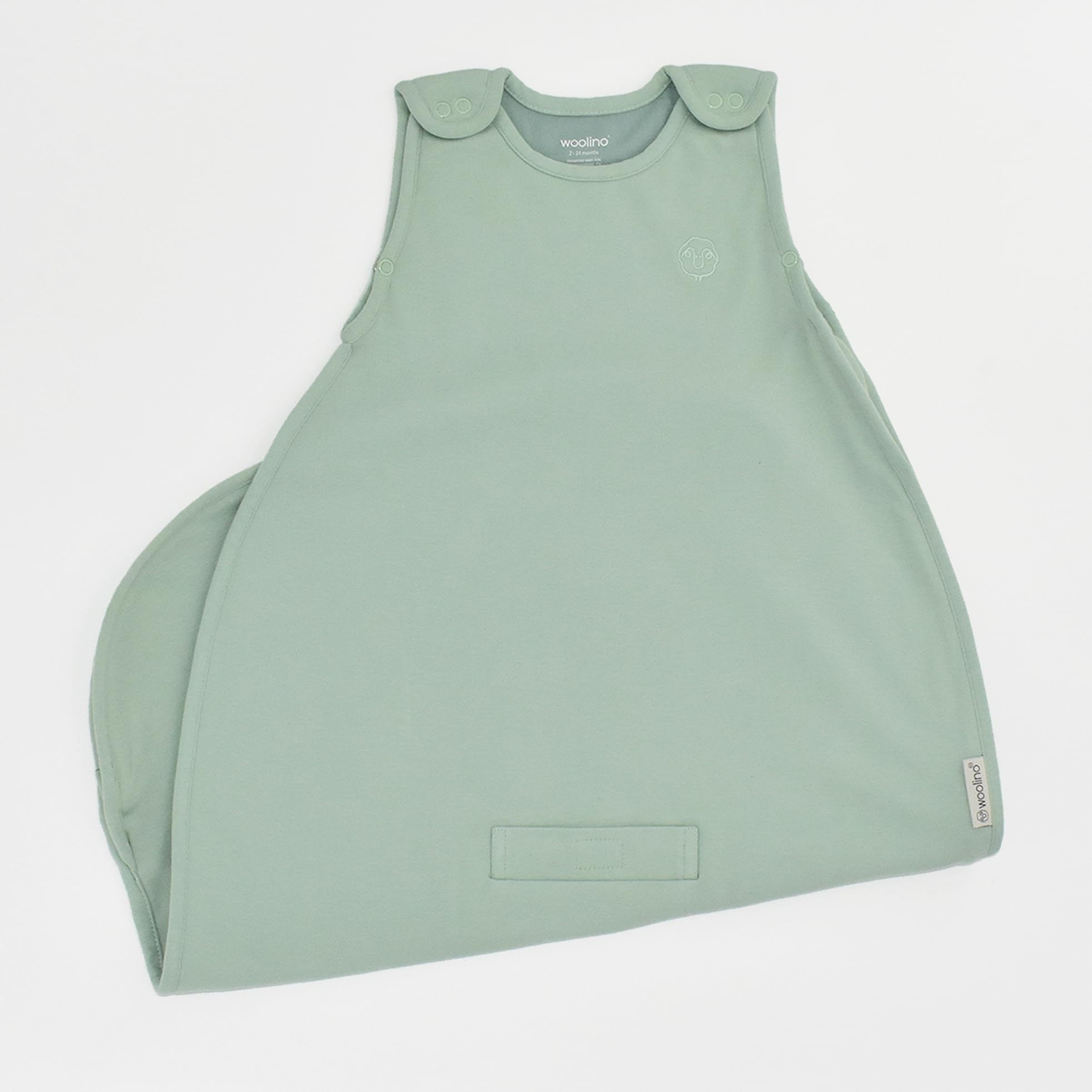 Woolino universal size demonstrates 2 months to 2 years fit.