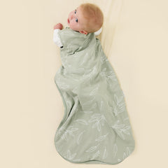 Woolino zipper guard protects baby's skin during sleep.