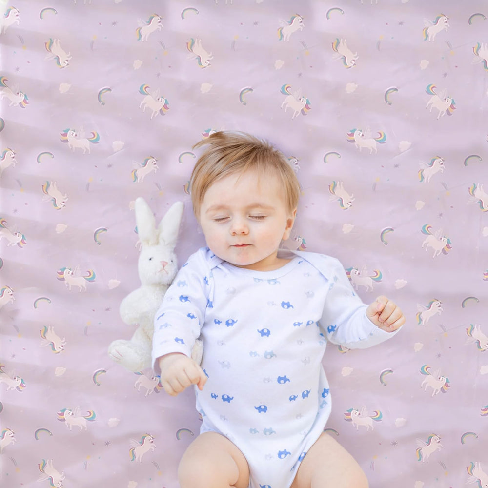 Wowelife Easy Care Crib Bedding is machine washable for busy parents