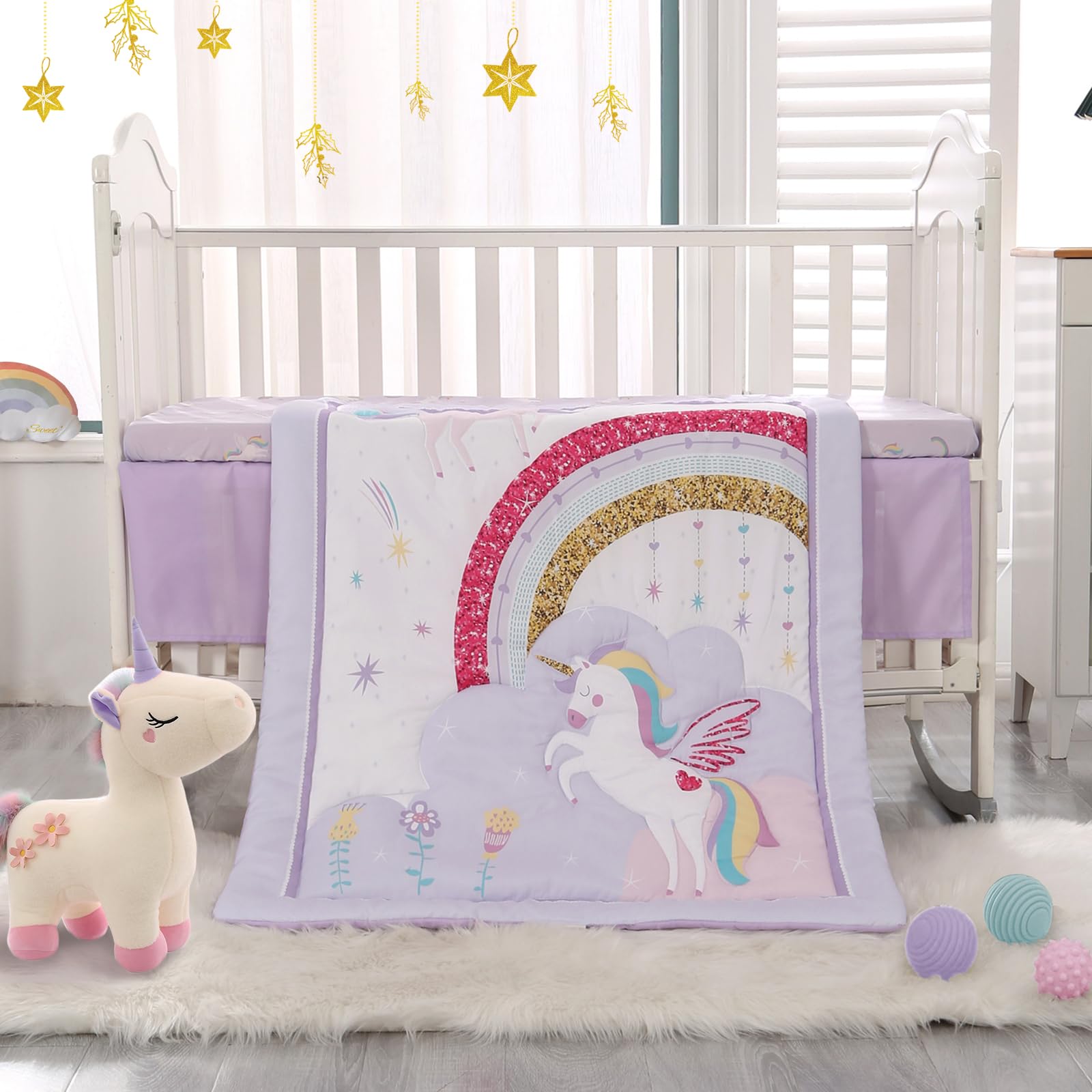 Wowelife easy-care-wash-dry design simplifies nursery laundry routines.