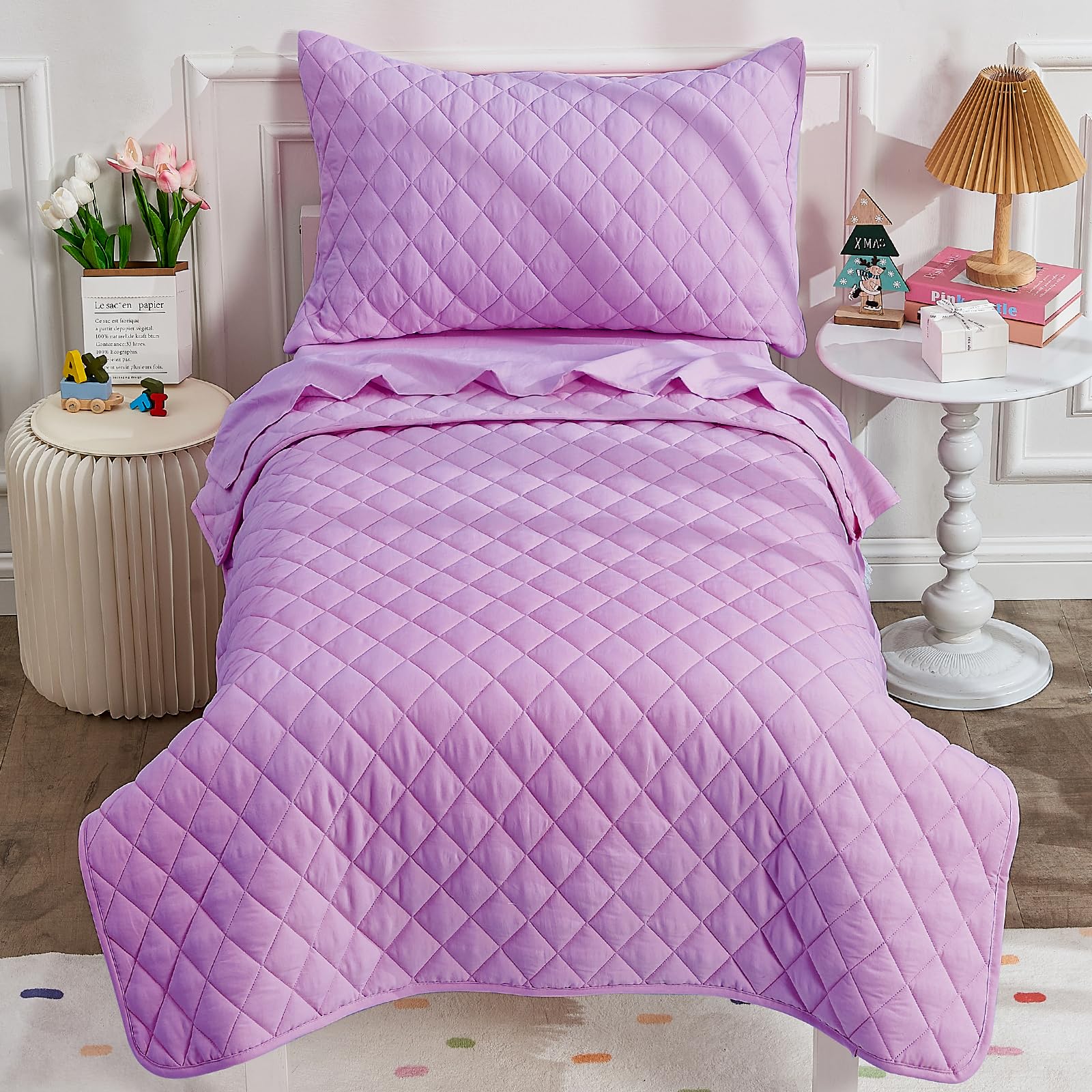 Wowelife flat sheet purple toddler close-up highlights breathable fabric for daytime play comfort.