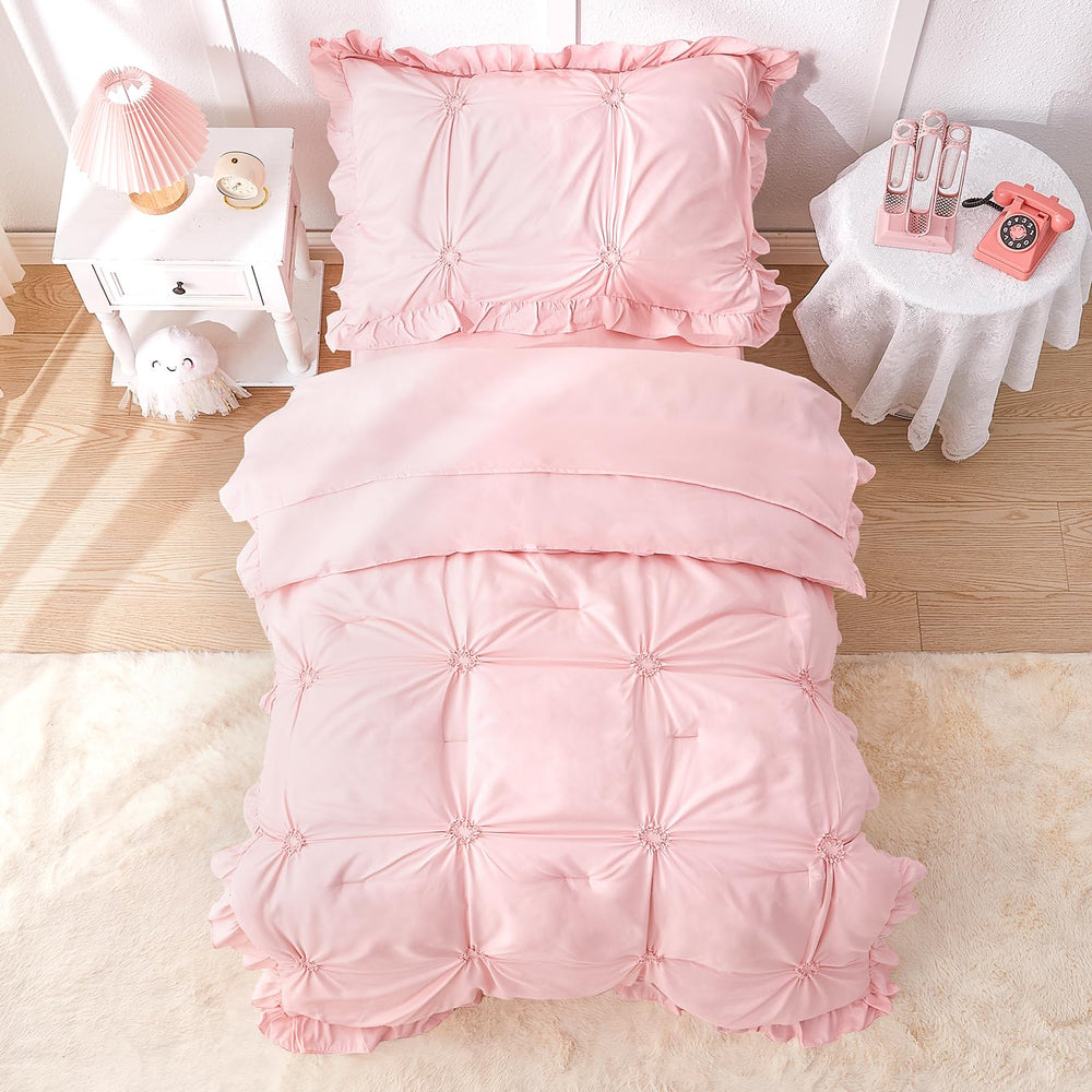 Wowelife Princess Toddler Bedding top sheet detail showcases breathable all-season fabric