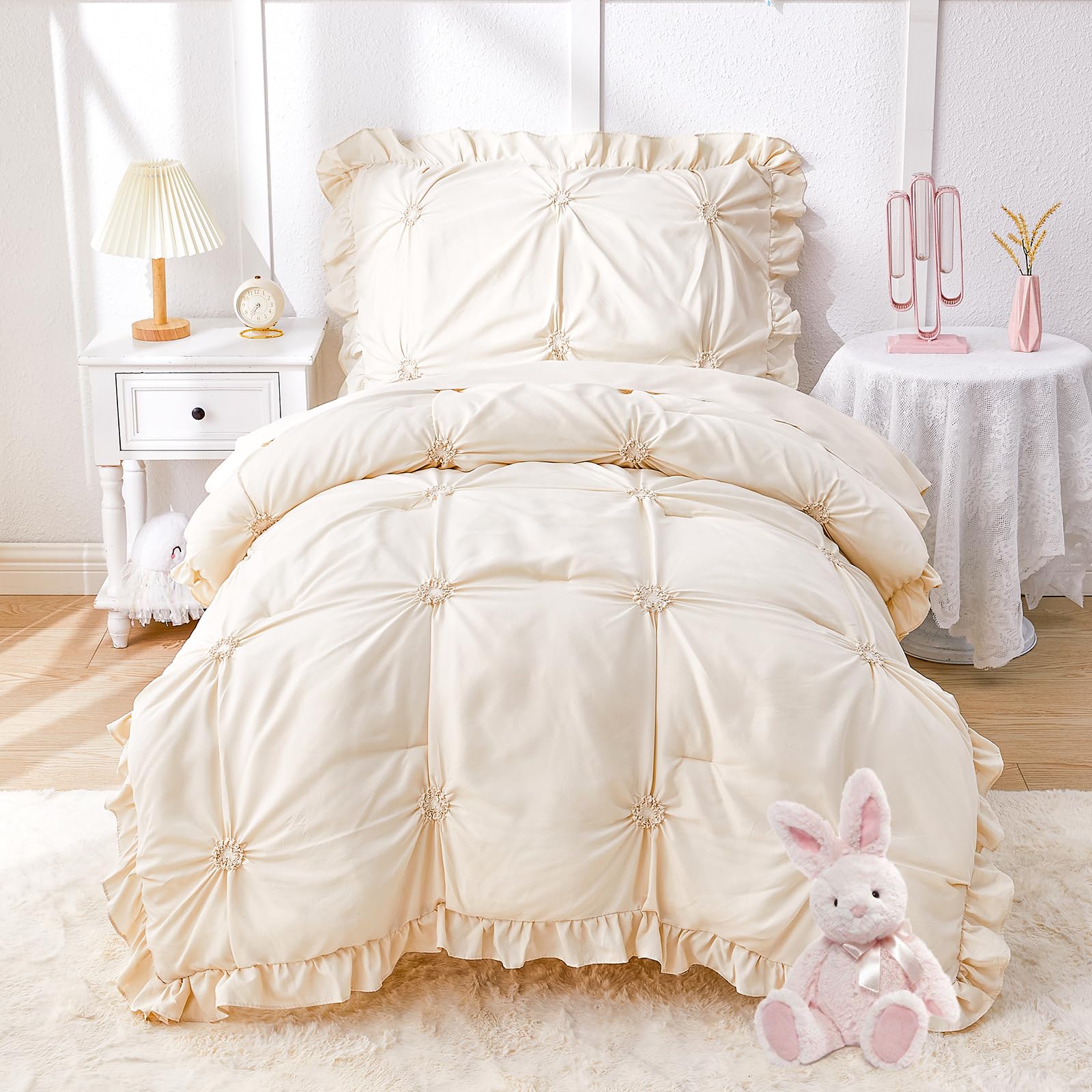 Wowelife toddler bedding set beige floral ruffles closeup, showcasing soft jacquard texture for cozy sleep