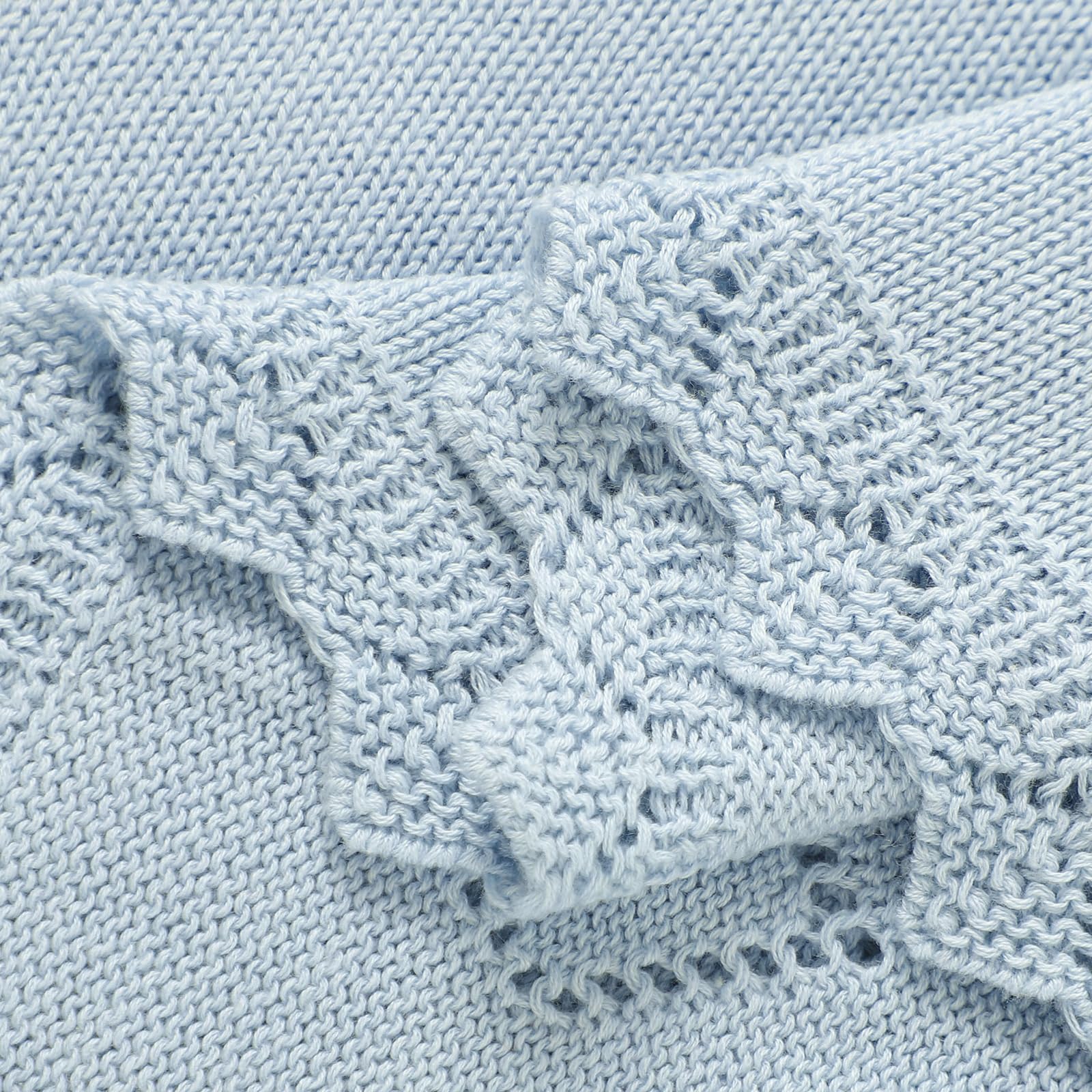 Wugugu crochet blanket gentle on delicate skin and allergy-friendly.