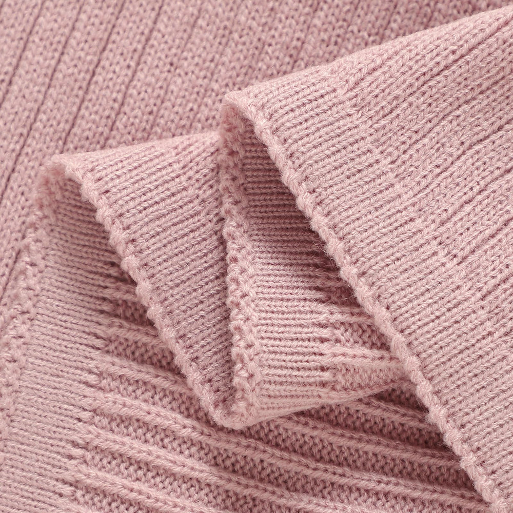 Wugugu blanket care easy wash close-up.