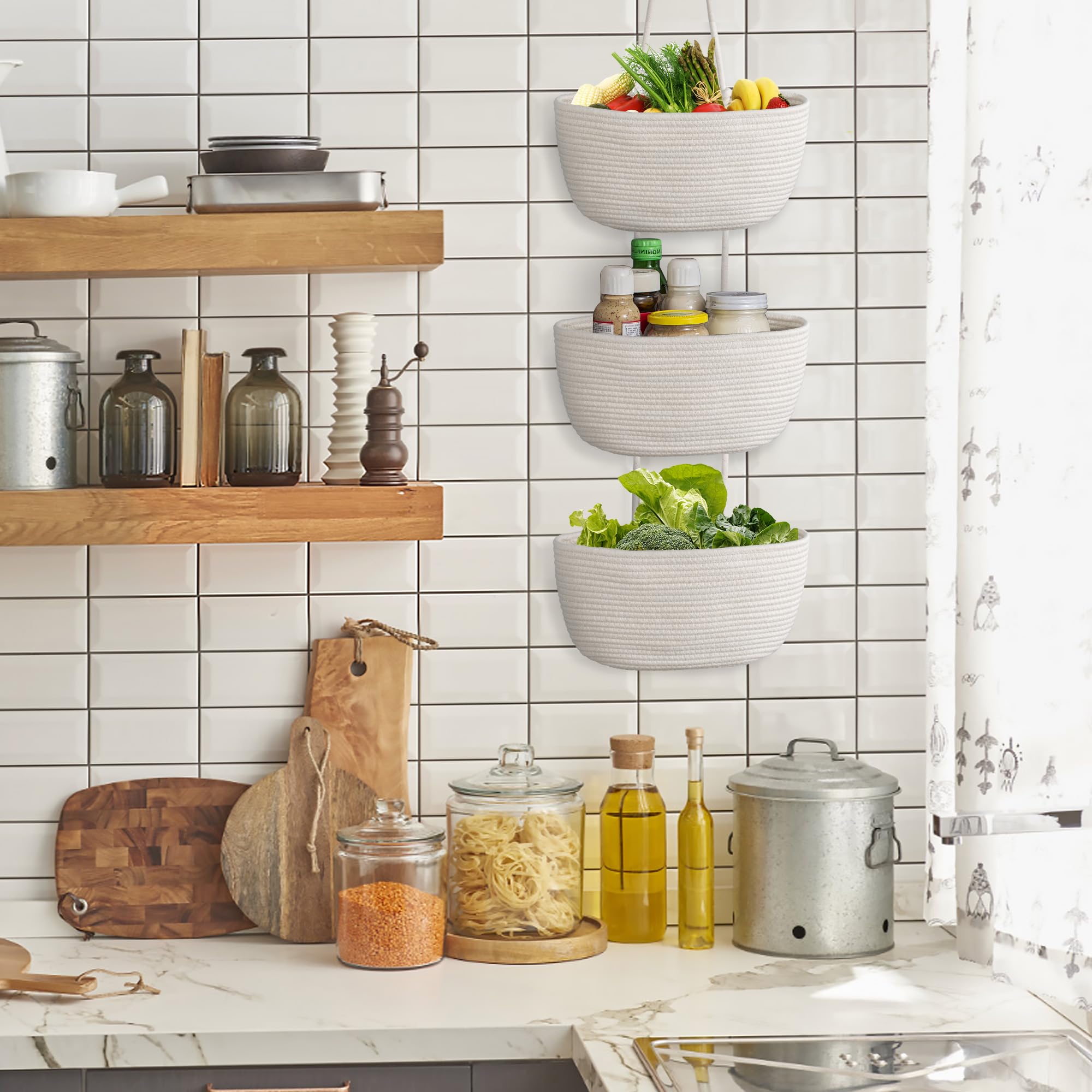 Wymulot detachable sections demonstrate three baskets that detach for flexible use.