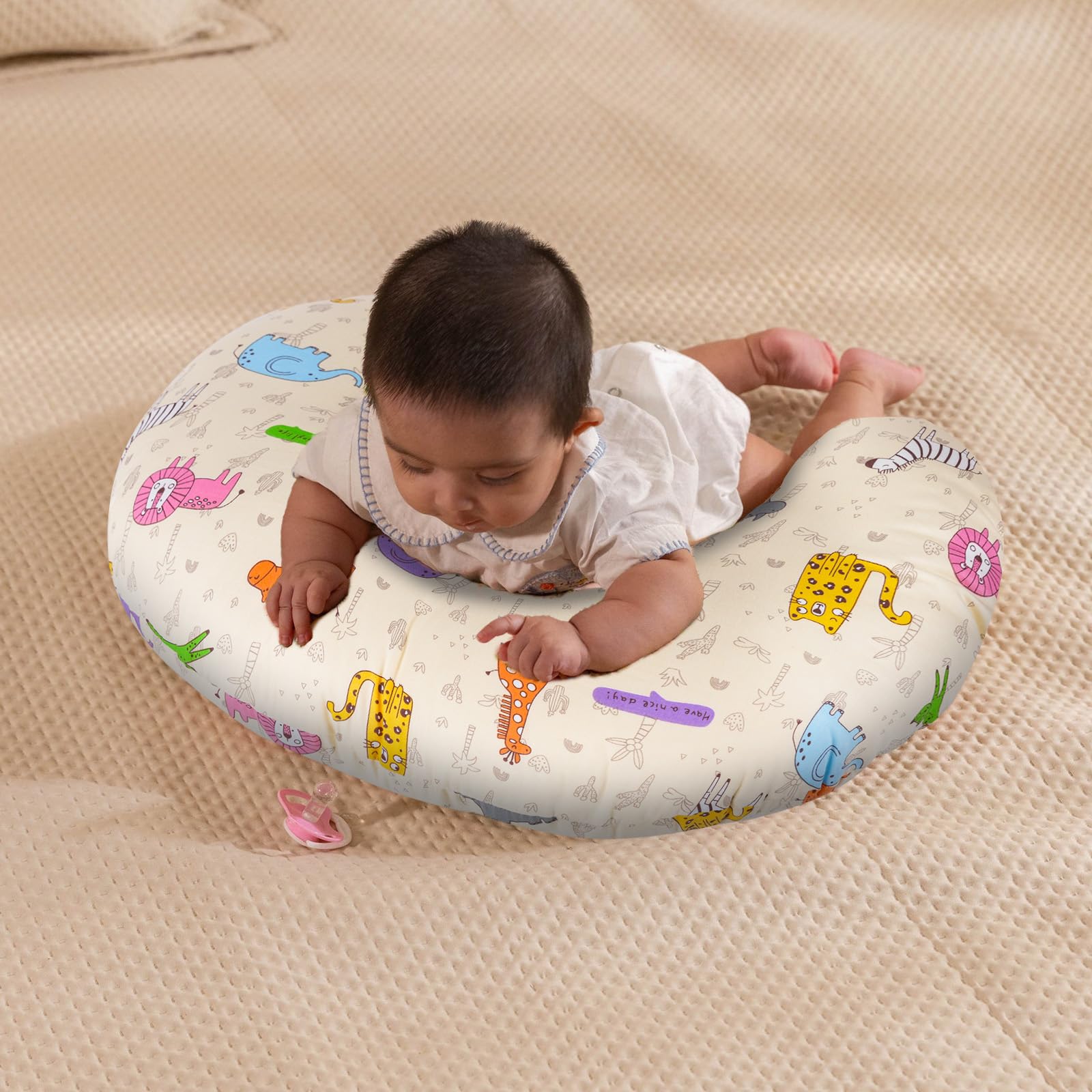 x-vesolje Baby Nursing Pillow supports baby feeding position for comfort