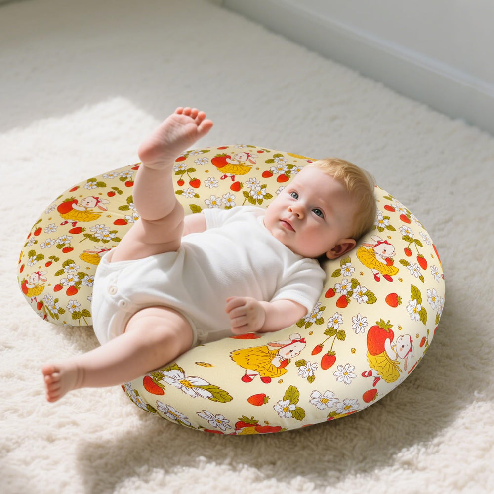 x-vesolje removable cover machine-washable for quick cleanup after feedings.